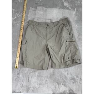 Columbia Modern Classic Shorts Khaki Womens Size 36w‎
